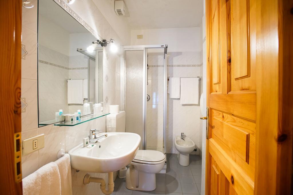Hotel Locanda Belvedere 쿠르마예 외부 사진
