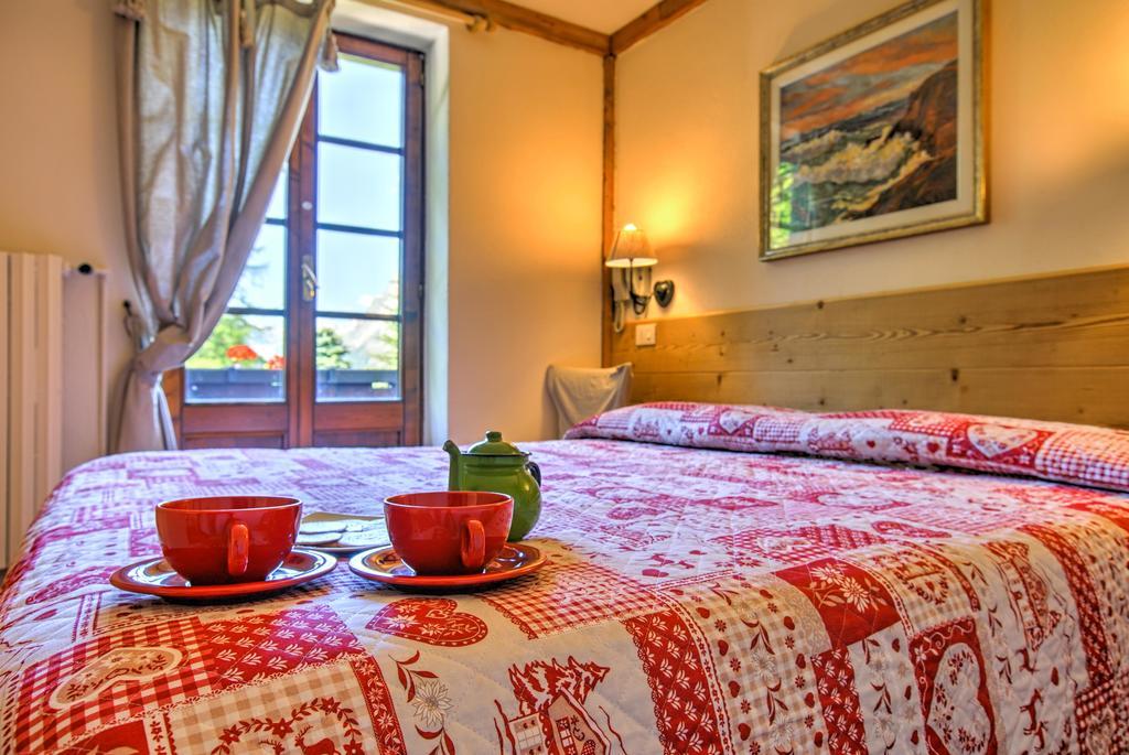 Hotel Locanda Belvedere 쿠르마예 외부 사진